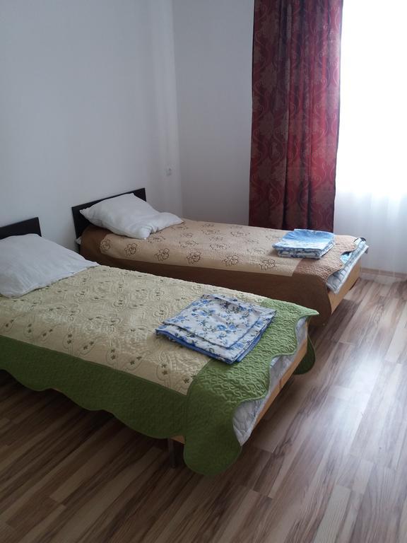 Guest House Arbat Tsjolpon-Ata Eksteriør bilde